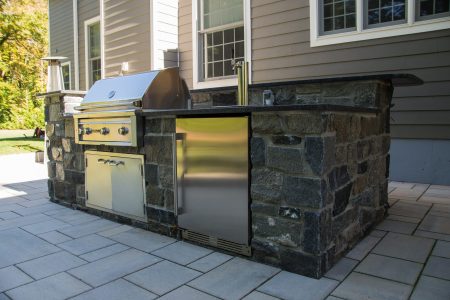 Outdoor Living design by JHL Landscaping